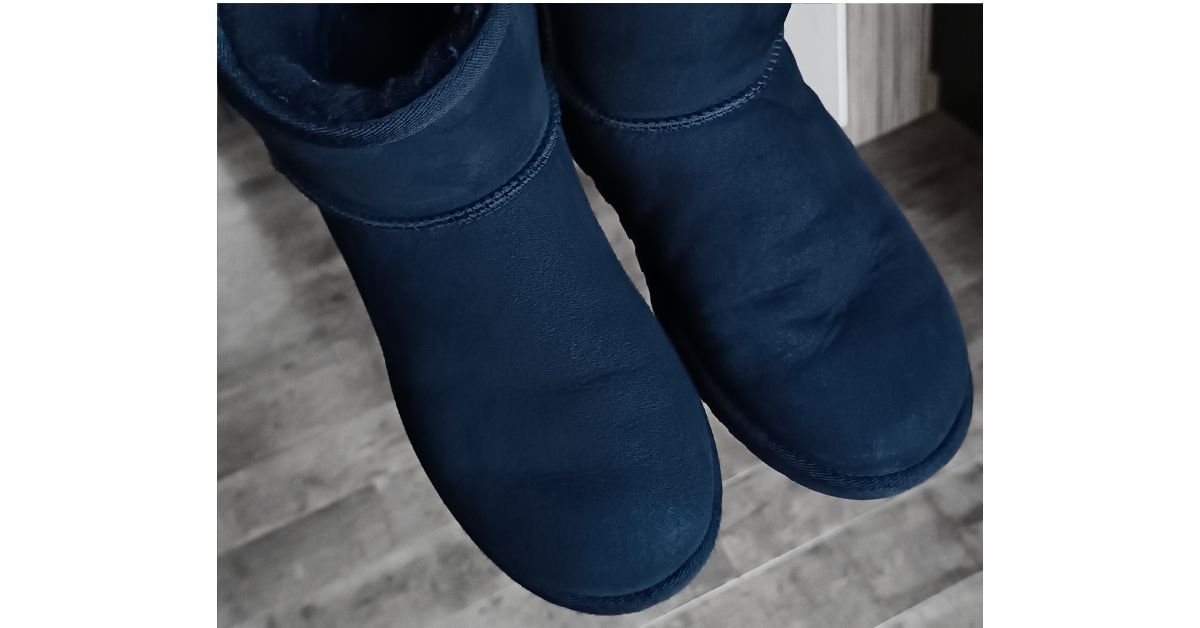 Vyšisované  a vybledlé UGG se skvrnami od soli oprava renovace barvení doma suede renovator 128 black 5